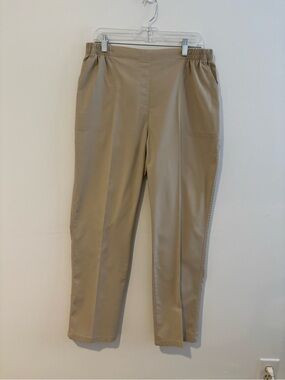 Alia Straight-Leg Elastic Waist Pants - Taupe NWOT